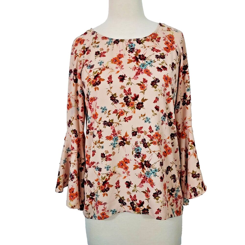 LC Lauren Conrad Wide Bell Sleeve Blouse Shirt Sz Medium Slit Back Flowy Floral